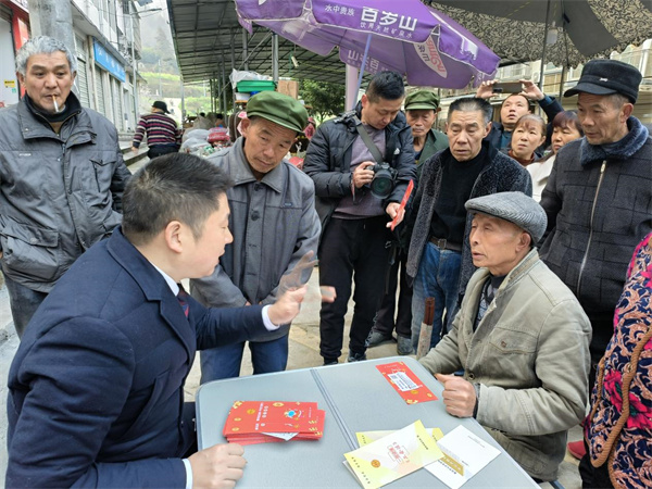 律师赶场图片