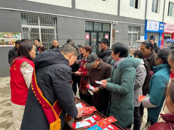 春风送暖,为民解忧——重庆新盟律师事务所开展服务农民工公益法律宣传活动