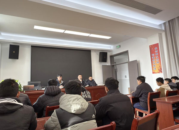 春风送法律,平安万里行——新盟律师在万州区柱山乡开展普法宣传活动