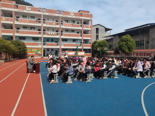 增强学生法治意识 营造校园安全环境